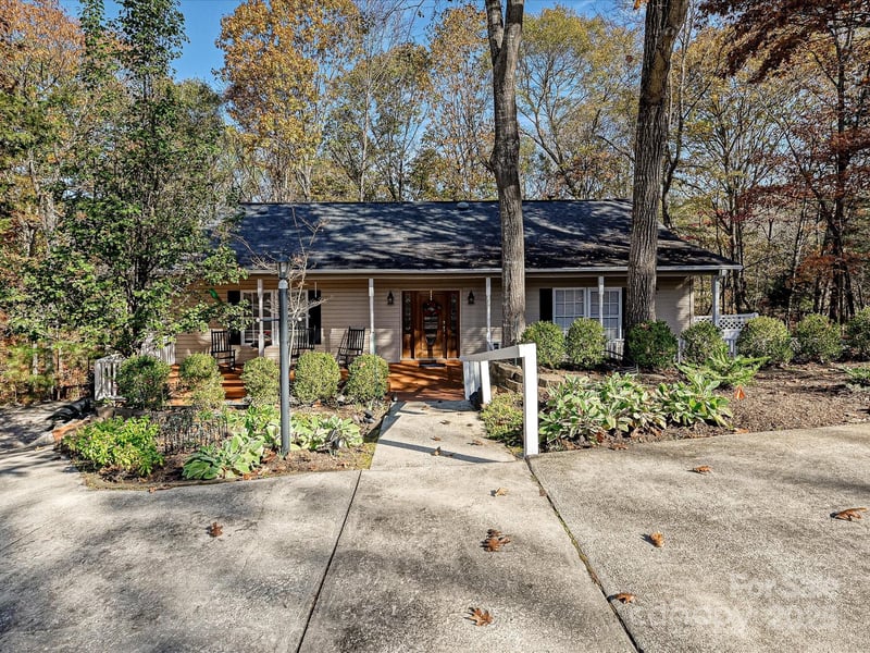 25040 Timberlake Dr, Tega Cay, SC 29708