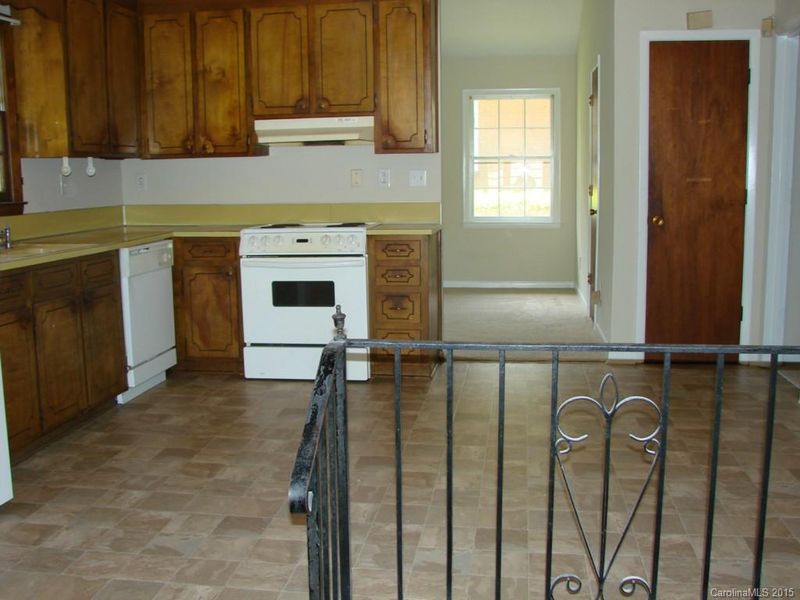 642 Vickery Dr, Charlotte, NC 28215