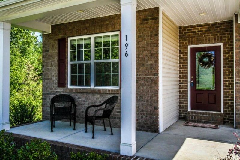 196 E Warfield Dr #11, Mooresville, NC 28115