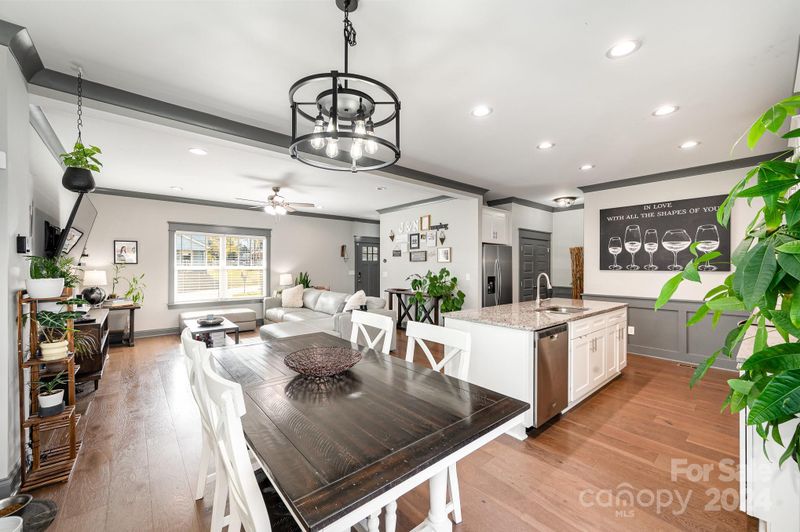 305 Piedmont Ave, Mount Holly, NC 28120