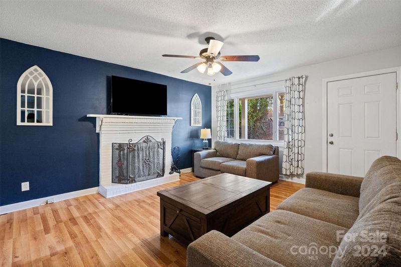 521 E Ohio Ave, Bessemer City, NC 28016