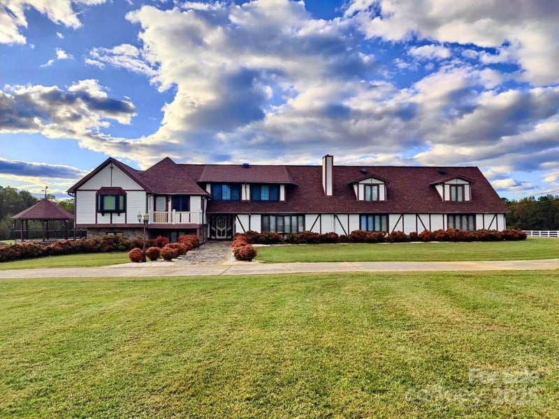 4556 Harley Davidson Dr, Catawba, NC 28609