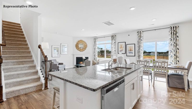 1224 Rutherford St, York, SC 29745