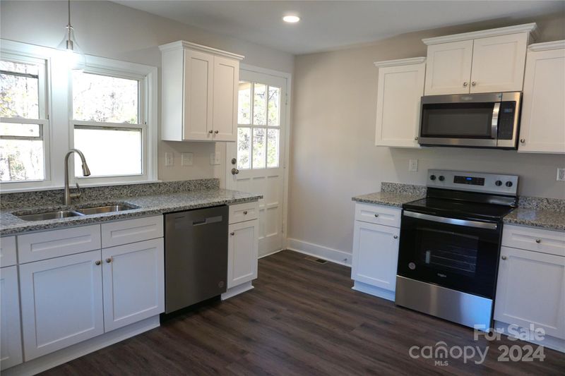 3458 Hands Mill Hw, York, SC 29745
