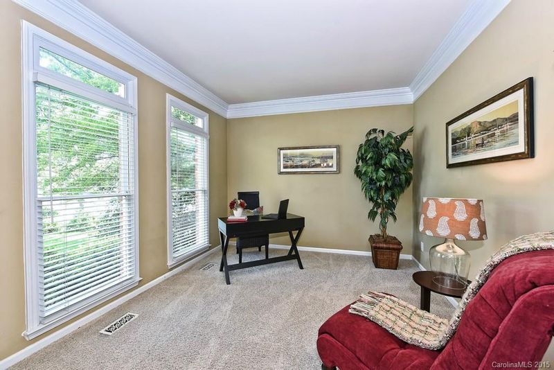 6816 Rea Croft Dr, Charlotte, NC 28226