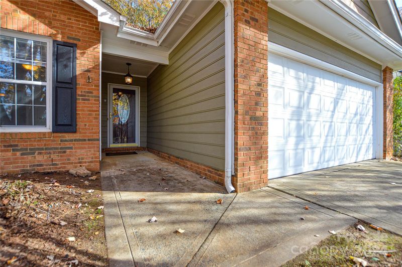 5900 White Cliffs Dr, Monroe, NC 28110