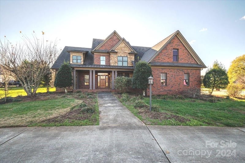 3634 Links Dr NE #27, Conover, NC 28613