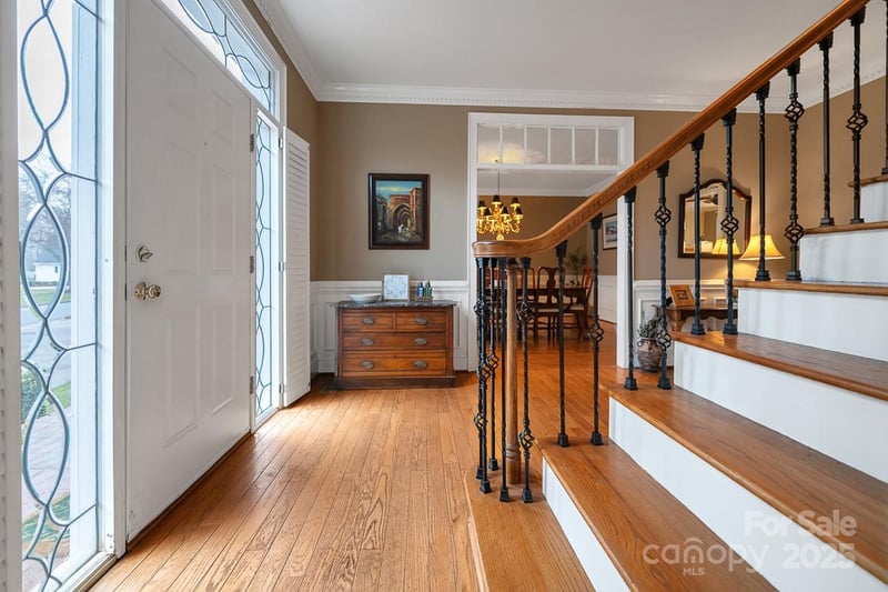 3513 Country Club Dr, Gastonia, NC 28056