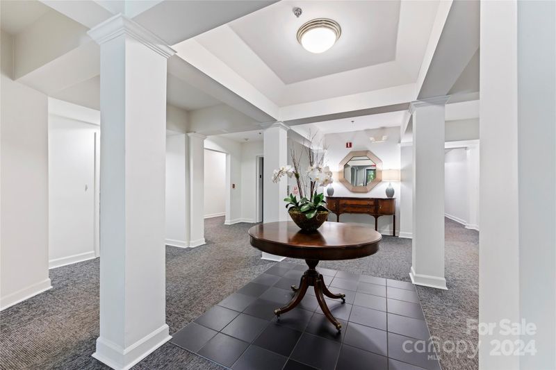 416 Queens Rd #11, Charlotte, NC 28207