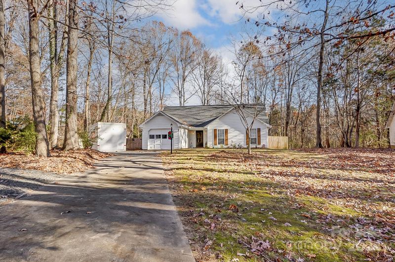 3711 Sandberry Dr, Waxhaw, NC 28173