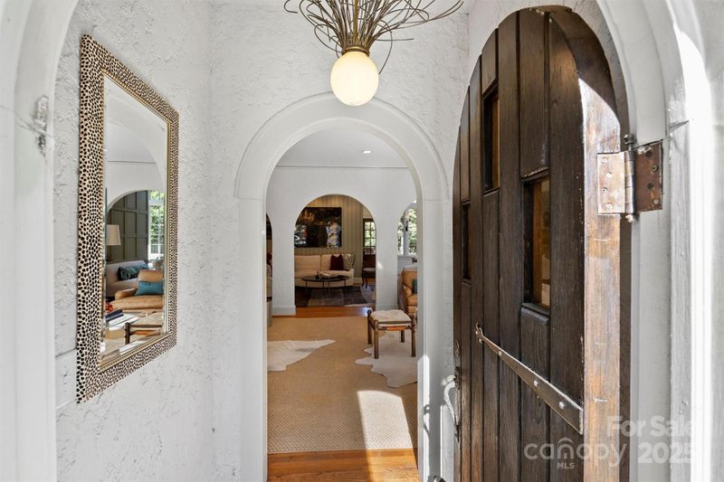 2408 Westfield Rd, Charlotte, NC 28207