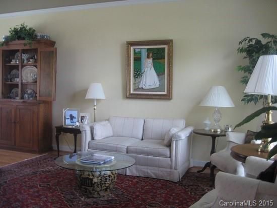 11325 Snapfinger Dr, Charlotte, NC 28277