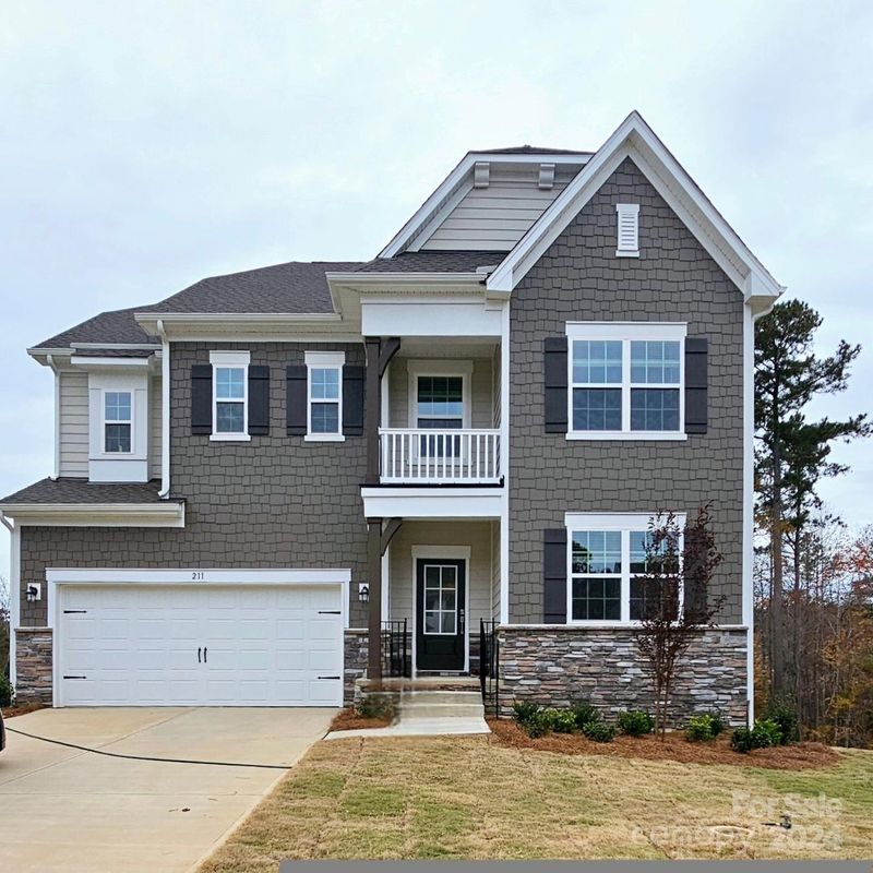 211 Hamptons Cove Rd, Troutman, NC 28166