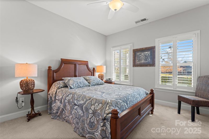 1236 Avalon Pl, Matthews, NC 28104