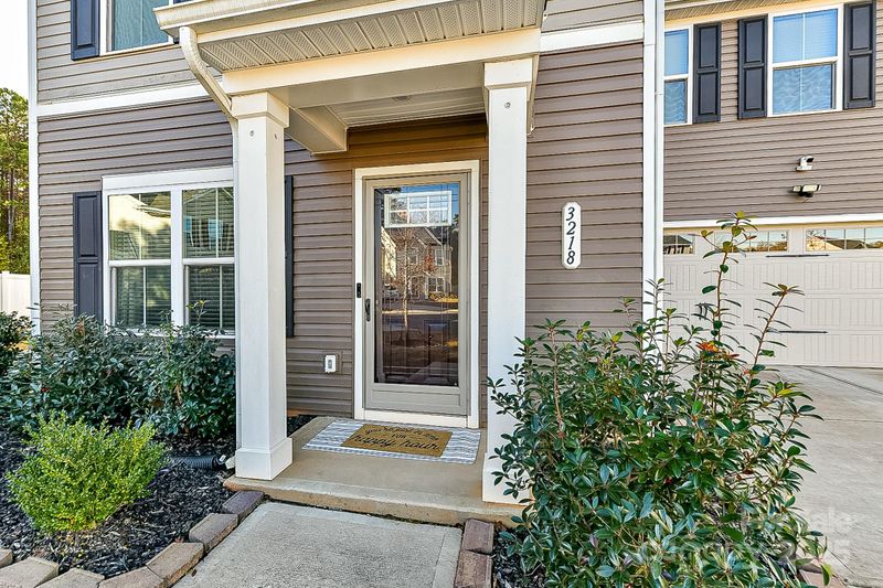 3218 Bouquet St, Charlotte, NC 28215