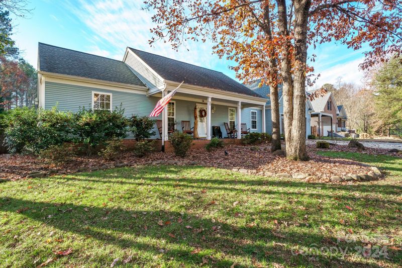 4395 Pine Harbor Dr, Denver, NC 28037