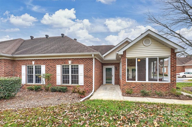 8556 Windsor Ridge Dr, Charlotte, NC 28277