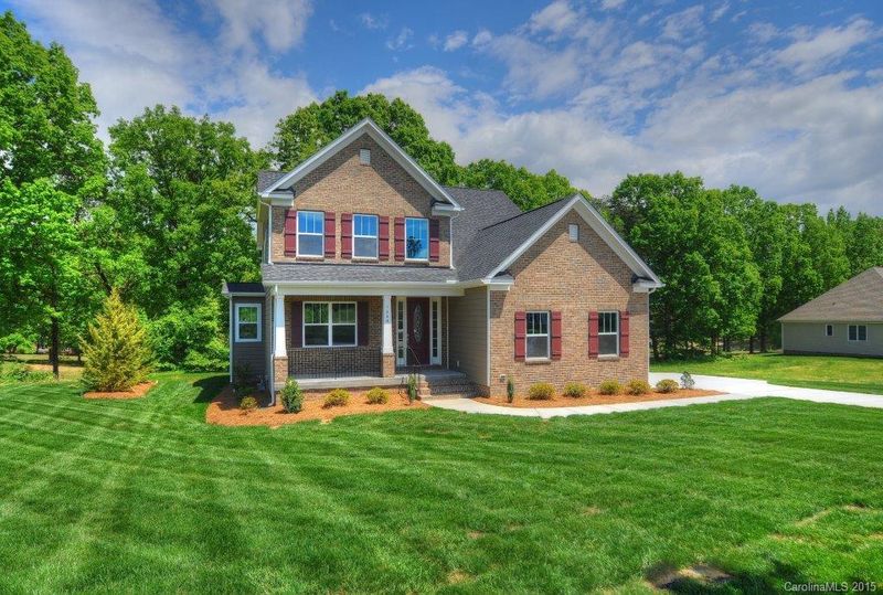 7444 Golf Course Dr, Denver, NC 28037