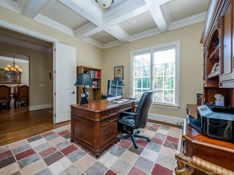 2114 Garden View Ln, Matthews, NC 28104