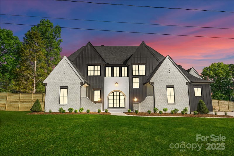 20400 Rainbow Cir, Cornelius, NC 28031