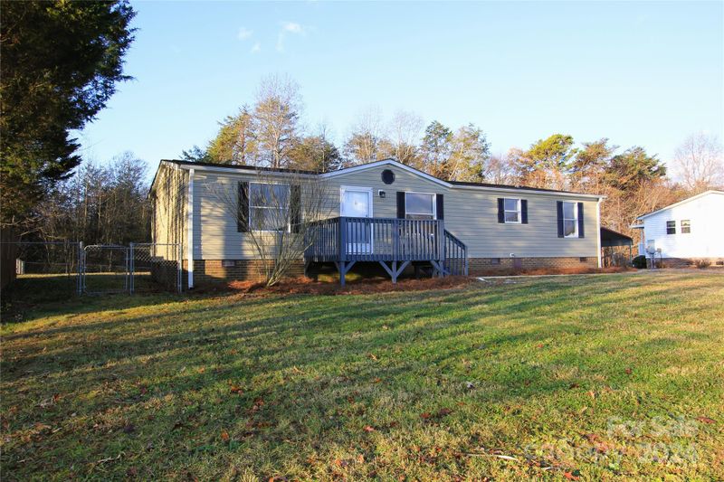 5811 Monarch Ps, Claremont, NC 28610