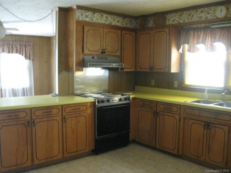 216 King St, Gastonia, NC 28052