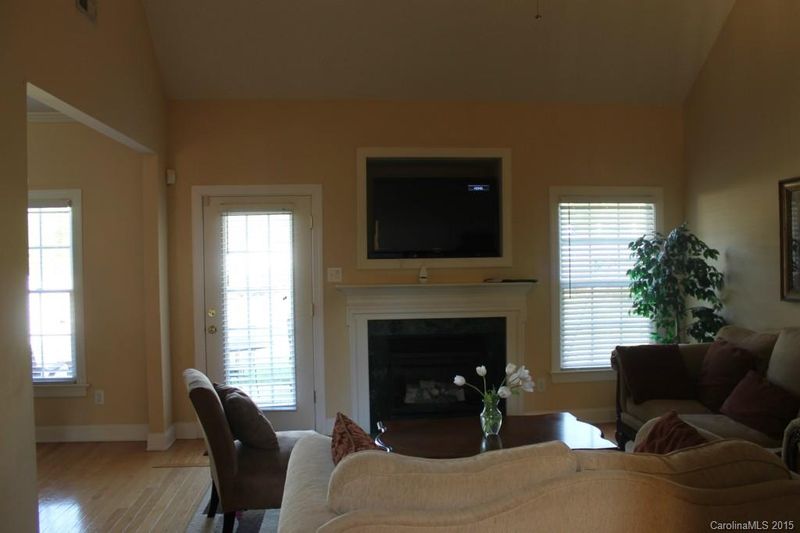1712 Eden Glen Dr, Dallas, NC 28034