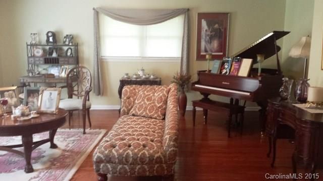 1791 Maple Ln, Lincolnton, NC 28092