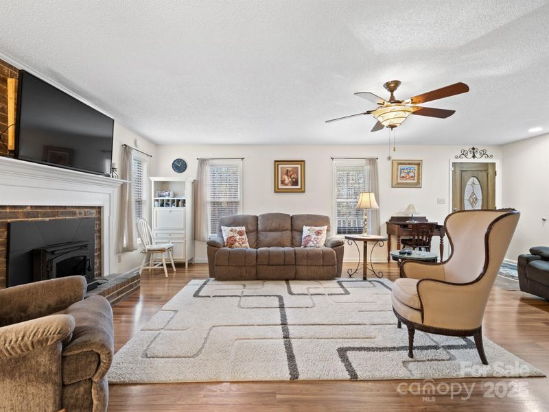 2430 Lazy Oak Dr, Lancaster, SC 29720