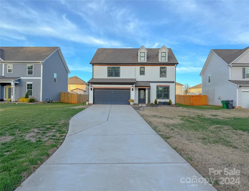 5124 Hucks Rd, Charlotte, NC 28269