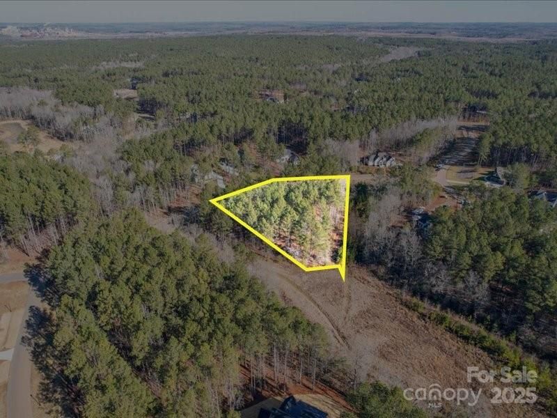 8090 Gulf Creek Rd #5-6, Lancaster, SC 29720