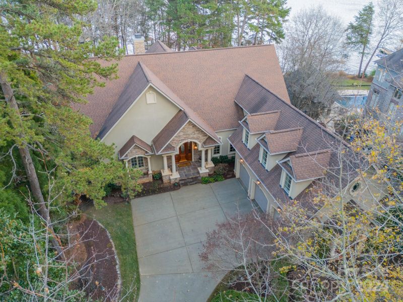 8215 Buena Vista Dr, Denver, NC 28037