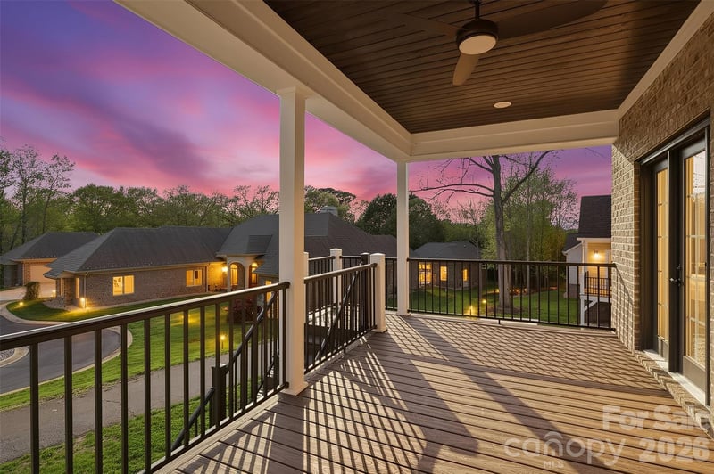496 19th Avenue Cir NW, Hickory, NC 28601