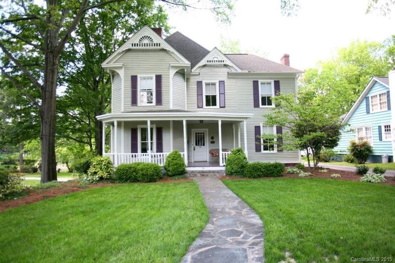 90 Grove Ave, Concord, NC 28025