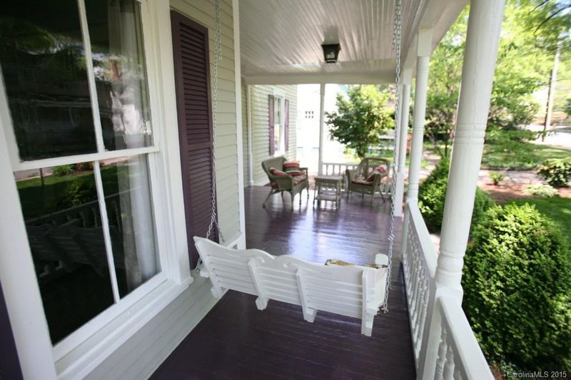90 Grove Ave, Concord, NC 28025