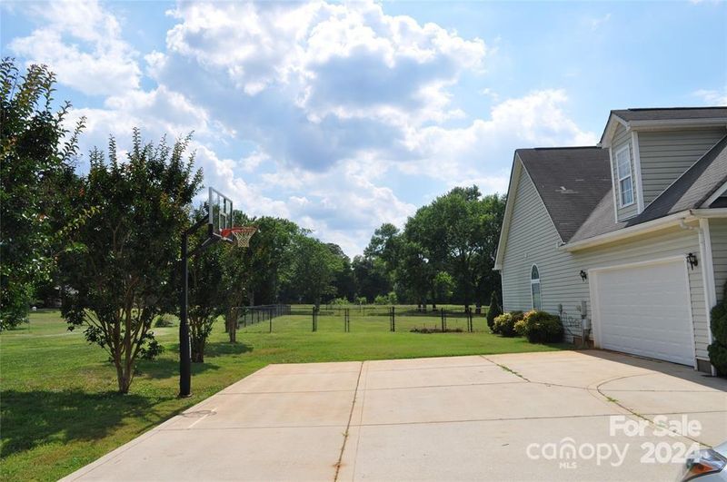 2505 Mintew Cir, Lincolnton, NC 28092