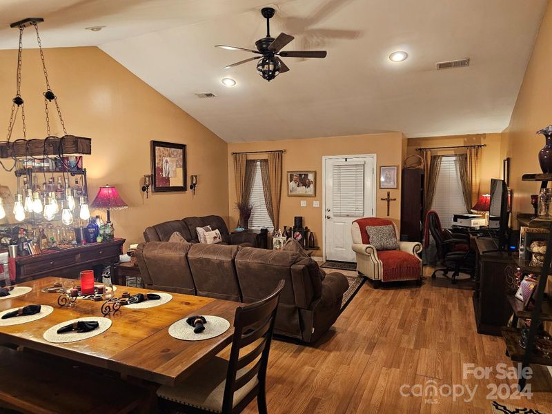 1663 Golden Cedar Ln, Newton, NC 28658