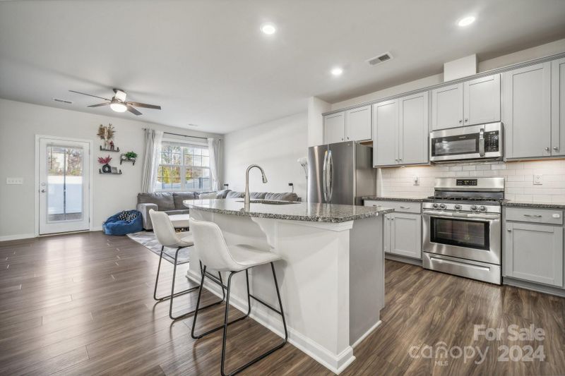12936 Canton Side Ave, Charlotte, NC 28273