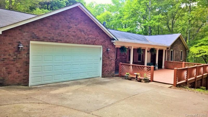 9125 Surrey Rd, Charlotte, NC 28227