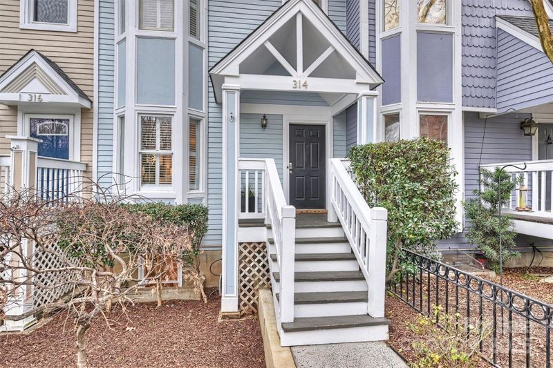 314 W 10th St, Charlotte, NC 28202