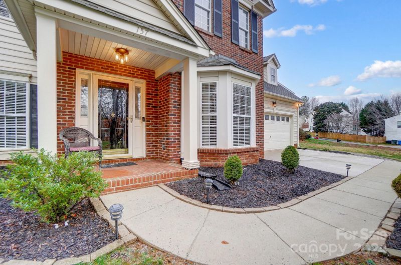 157 Sandreed Dr, Mooresville, NC 28117