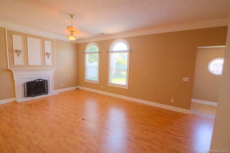 12108 Dolomite Dr #L6, Pineville, NC 28134