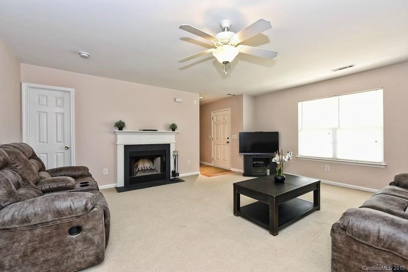 1486 Kindred Cir, Concord, NC 28027