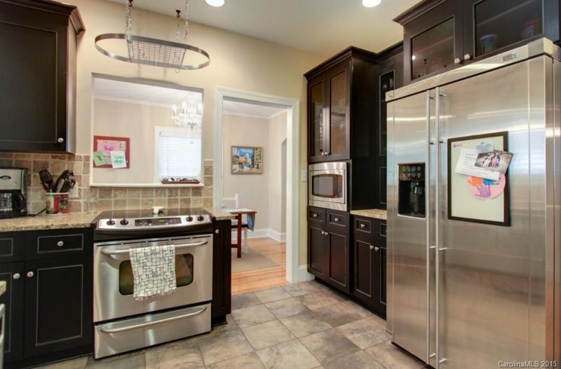 2521 Bay St, Charlotte, NC 28205