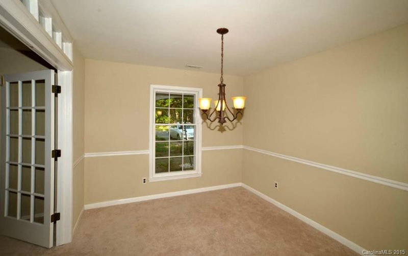 1313 Renfrow Ln, Charlotte, NC 28270