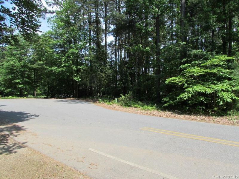 8514 Pine Lake Rd, Denver, NC 28037