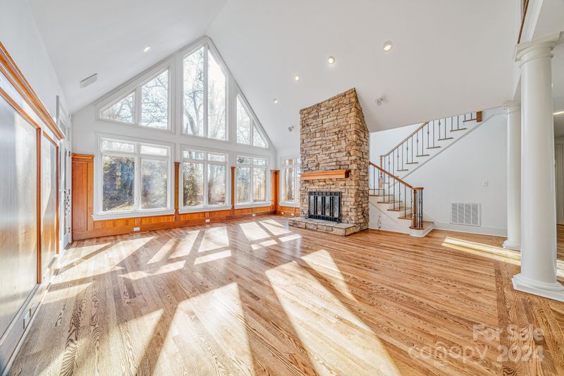 1334 Hudson Pl, Davidson, NC 28036