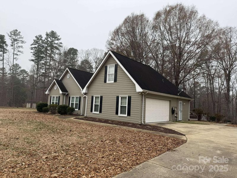 13410 Old Camden Rd, Midland, NC 28107