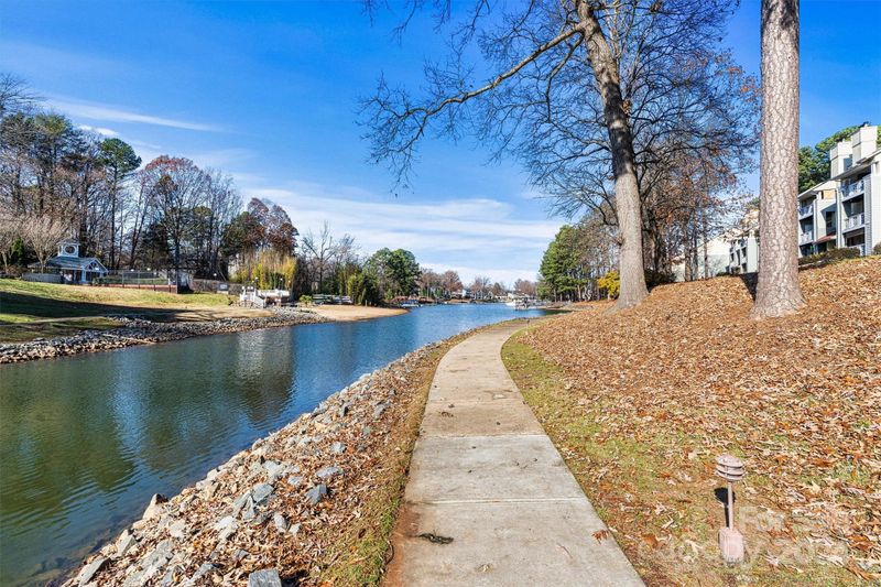 20105 Henderson Rd #J, Cornelius, NC 28031