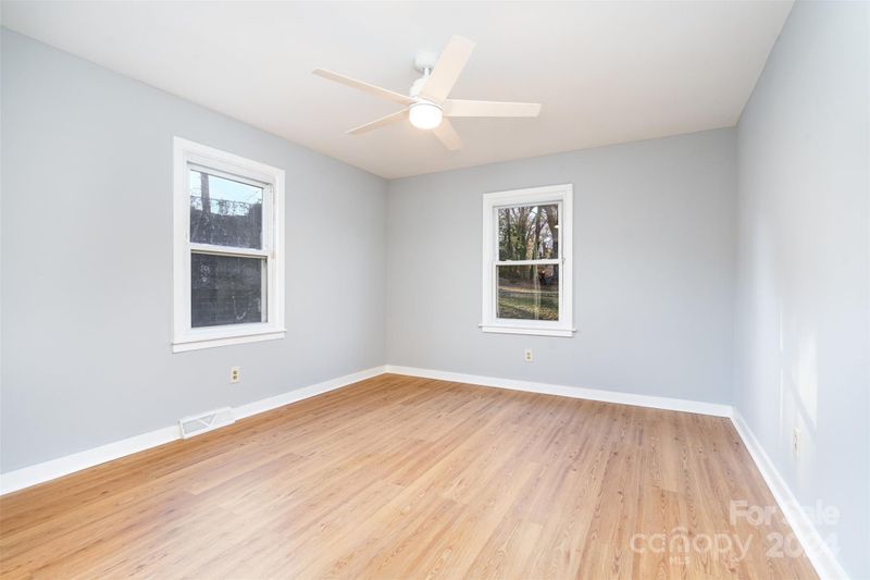 229 Claudette Dr, Gastonia, NC 28052